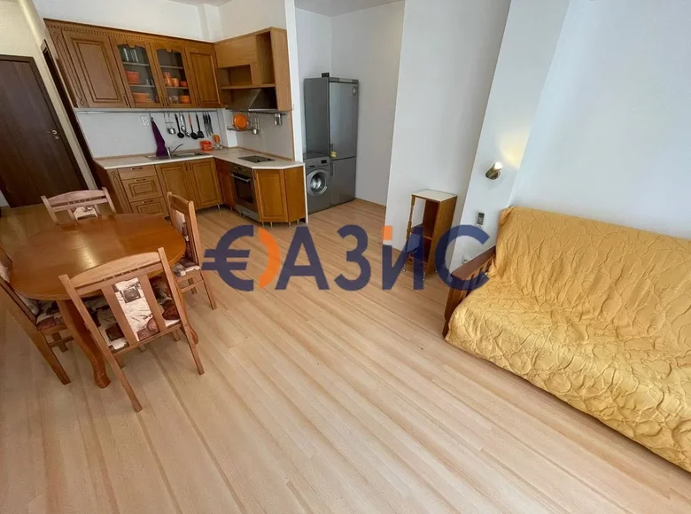 3 bedroom apartment 114 m² Tankovo, Bulgaria