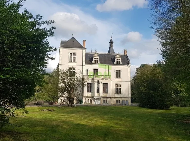 Schloss 1 200 m² Frankreich, Frankreich