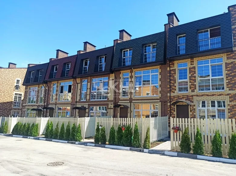 Szeregowiec 121 m² Afonino, Rosja