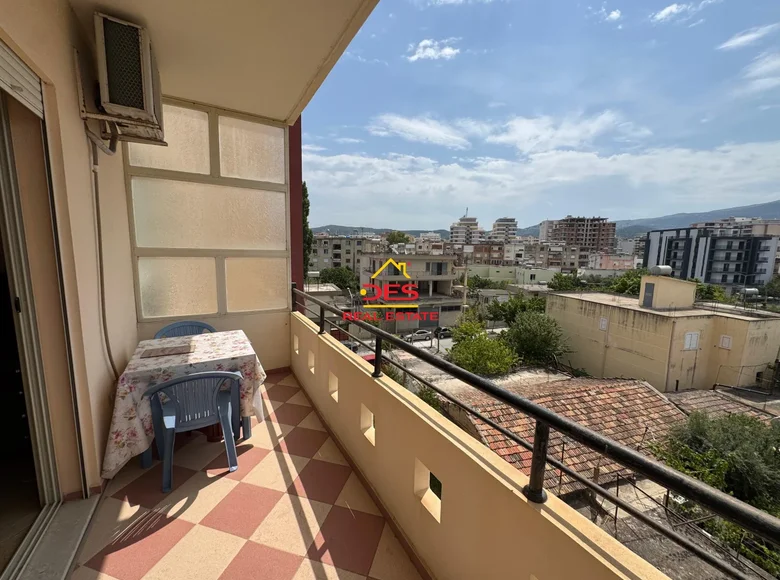 Квартира 2 комнаты 52 м² Влёра, Албания
