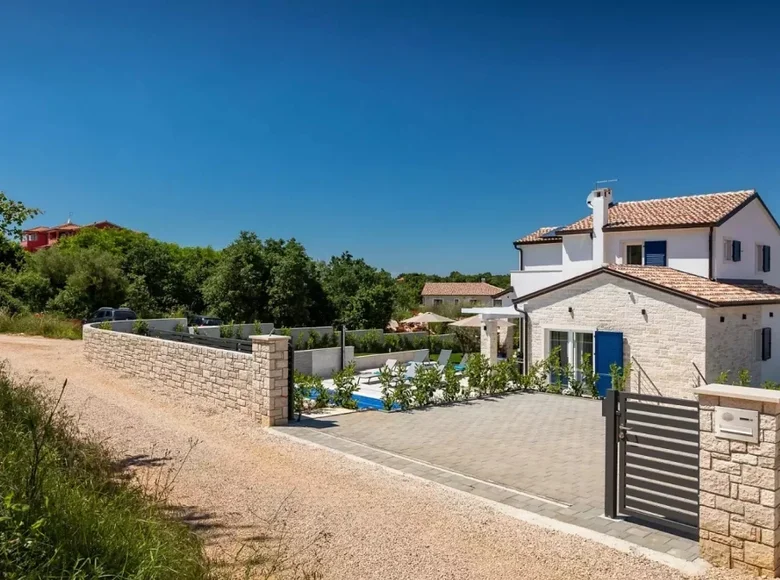 Villa de tres dormitorios 141 m² Porec, Croacia