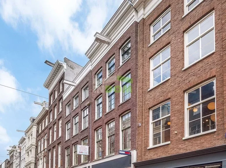 Mieszkanie 2 pokoi 62 m² Amsterdam, Holandia