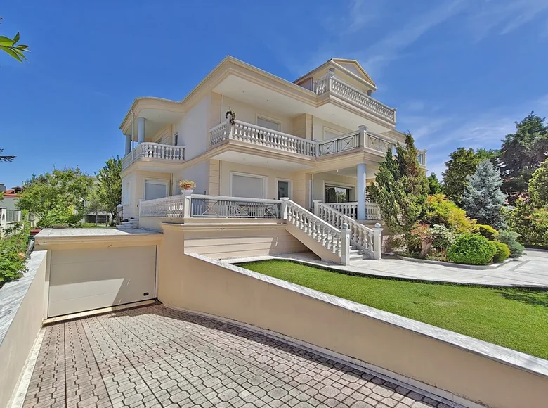 Villa 8 bedrooms 697 m² Peristase, Greece