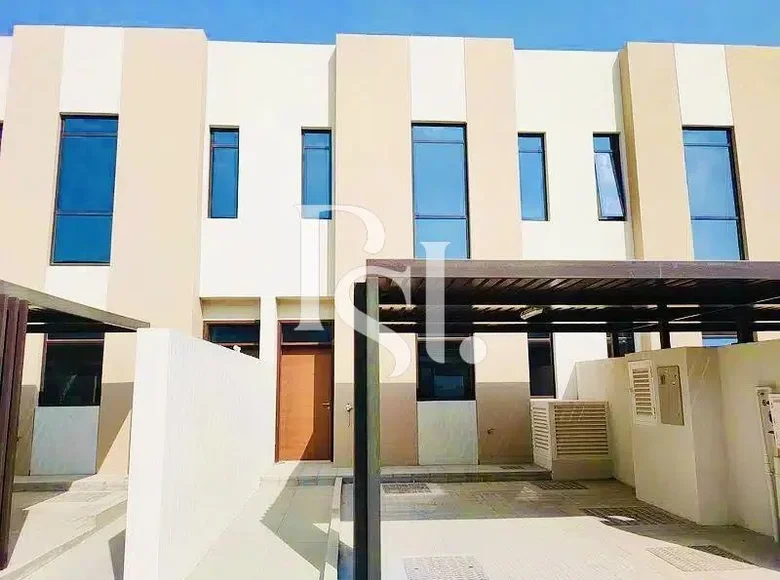 Szeregowiec 2 pokoi 120 m² Sharjah Emirate, Emiraty Arabskie