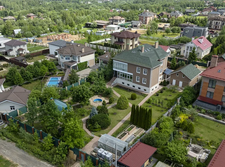 Dom wolnostojący 5 pokojów 938 m² Milukovo, Rosja