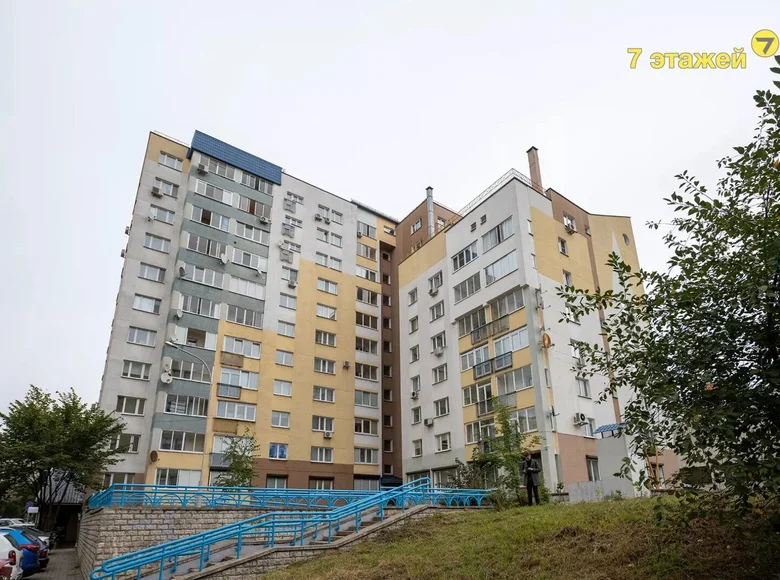 Mieszkanie 3 pokoi 107 m² Mińsk, Białoruś