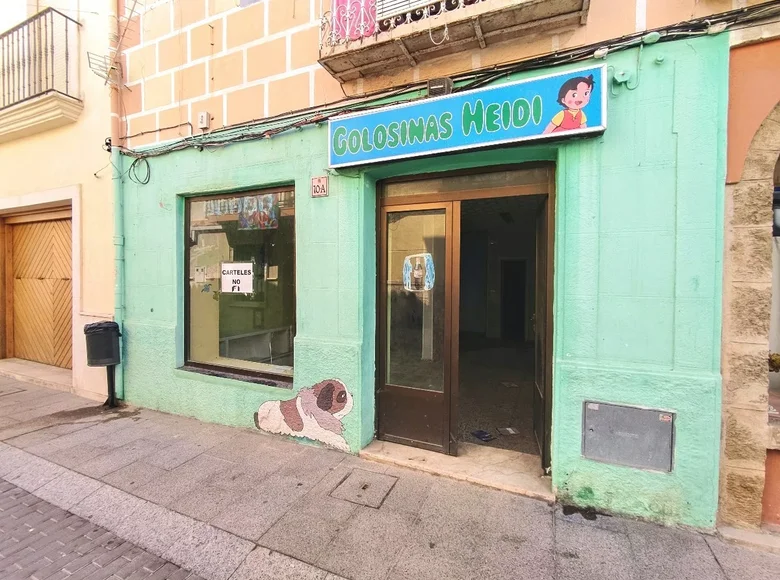 Commercial property 36 m² in Calp, Spain