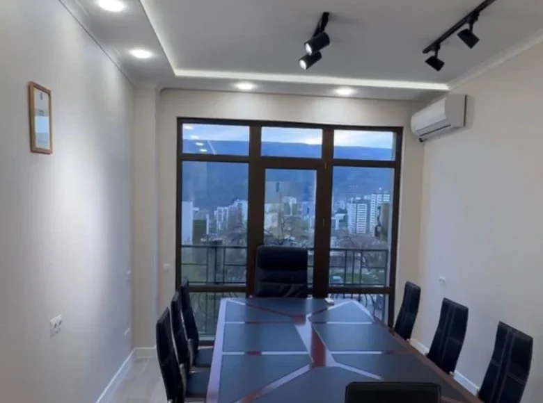 Bureau 80 m² à Tbilissi, Géorgie