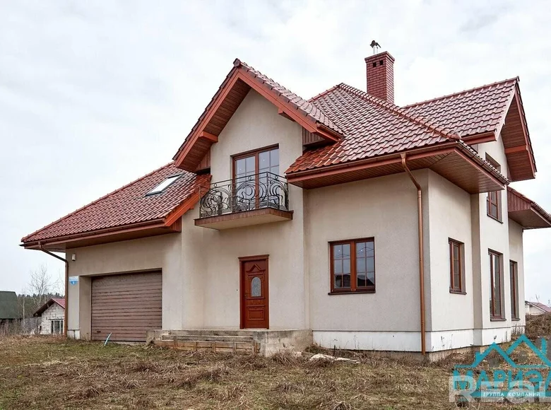 Casa 230 m² Ratomka, Bielorrusia