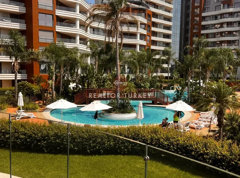 Apartamento 1 habitación 285 m² Konyaalti, Turquía