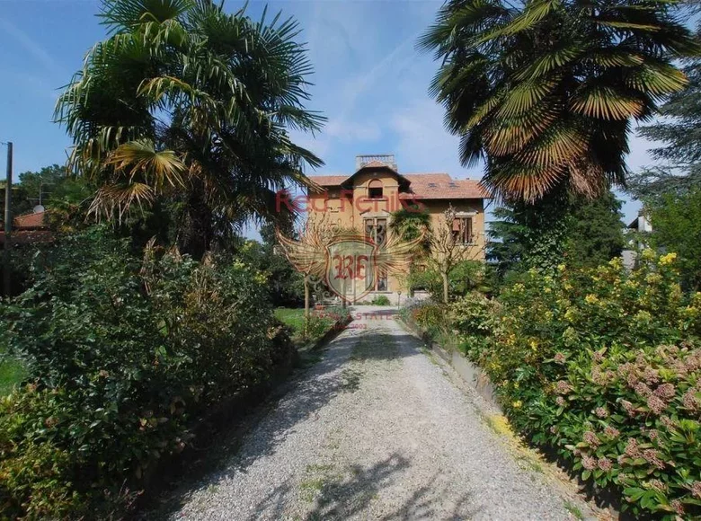 Willa 6 pokojów 950 m² Ranco, Włochy