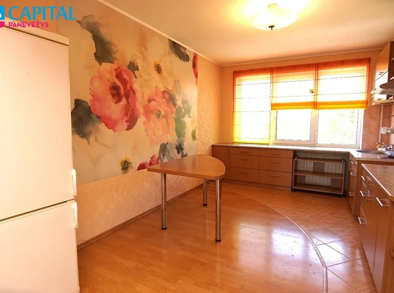 Apartamento 4 habitaciones 81 m² Kupiskis, Lituania