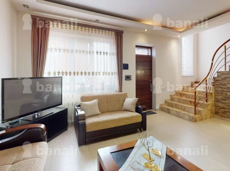 Casa grande 6 habitaciones 200 m² Ereván, Armenia