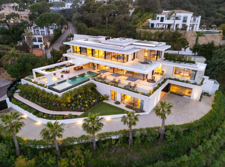 8 bedroom House 1 445 m² Benahavis, Spain