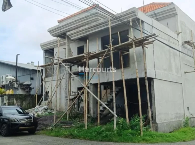 3-Schlafzimmer-Villa 350 m² Jimbaran, Indonesien