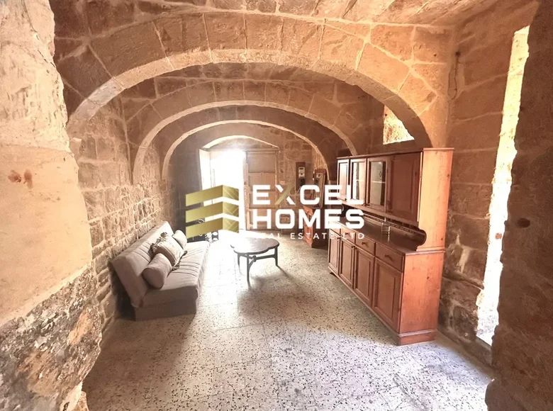 3 bedroom house  Qormi, Malta