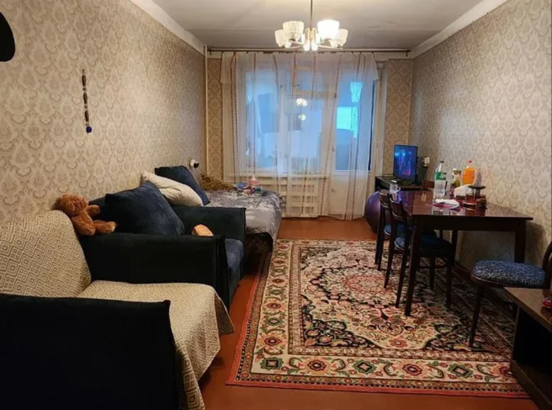 Kvartira 4 xonalar 80 m² Toshkentda