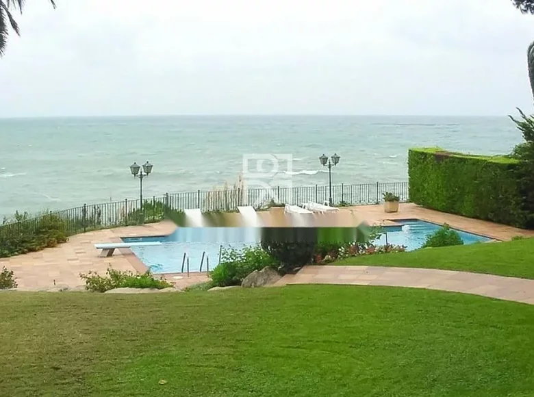 5 bedroom villa 475 m² Costa Brava, Spain