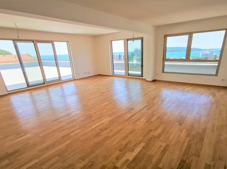 Apartamento 4 habitaciones 220 m² Becici, Montenegro