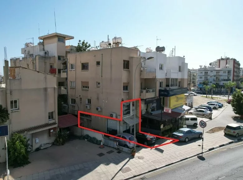 Commercial property 32 m² in Larnaca, Cyprus