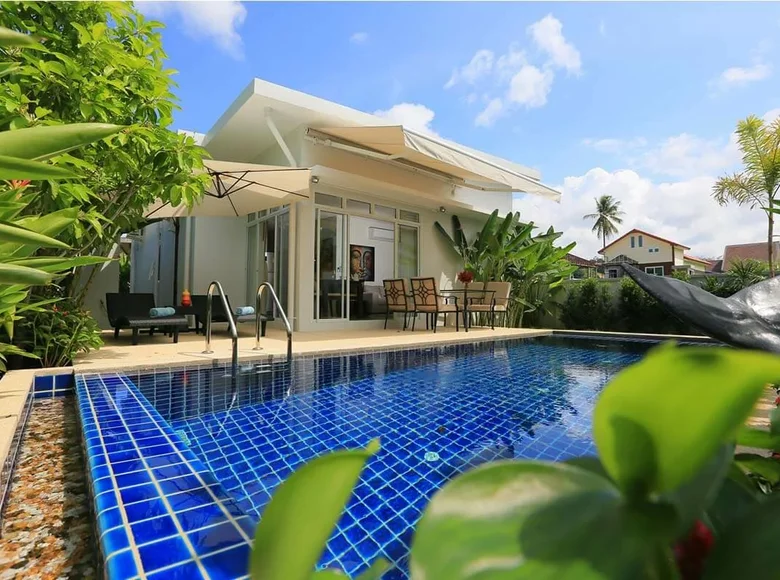 Villa 2 Schlafzimmer 160 m² Phuket, Thailand