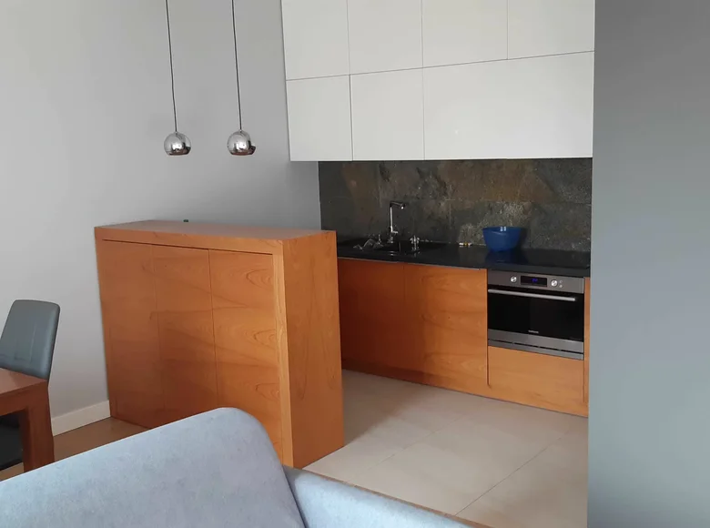 2 room apartment 41 m² in Warsaw, Poland