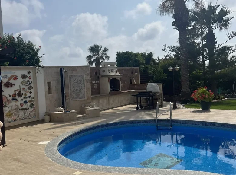 Haus 4 Schlafzimmer 230 m² Chloraka, Cyprus