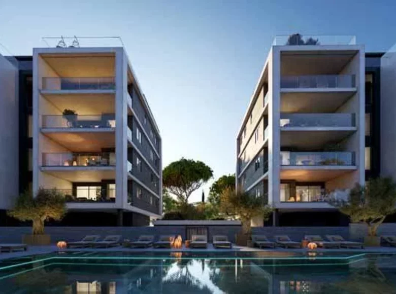 Mieszkanie 4 pokoi 142 m² Gmina Germasogeia, Cyprus