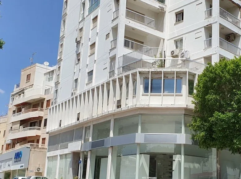 Geschäft 552 m² Lakatamia, Cyprus