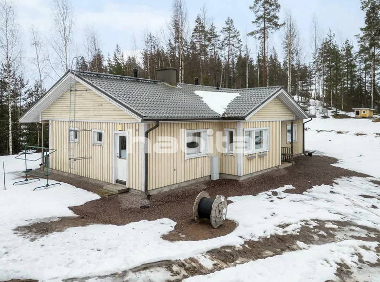 Casa 5 habitaciones 129 m² Maentsaelae, Finlandia