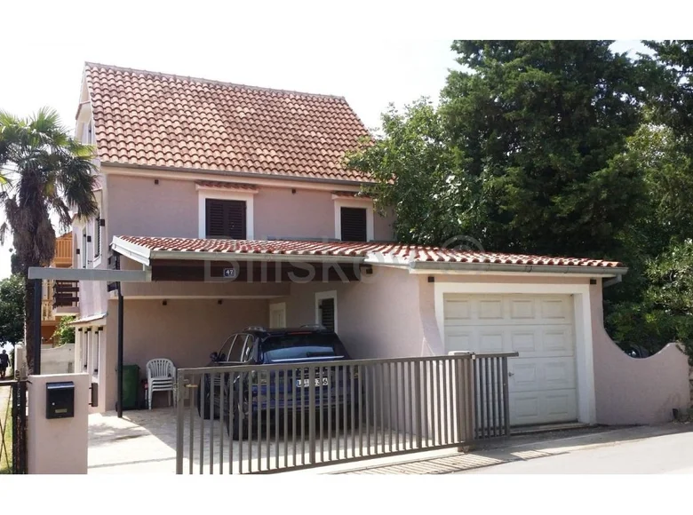 7 room house 180 m² Opcina Sukosan, Croatia