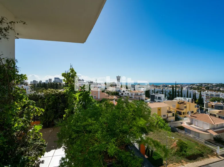 Mieszkanie 3 pokoi 74 m² Portimao, Portugalia