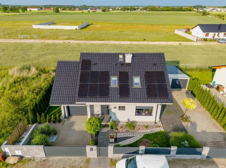 Pokój 143 m² Niepruszewo, Polska