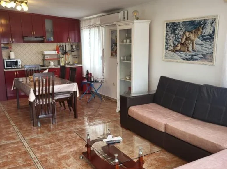 2 bedroom apartment 94 m² Sutomore, Montenegro