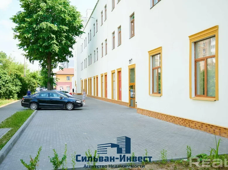 Офис 835 м² Минск, Беларусь