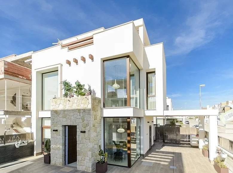 Villa de tres dormitorios 125 m² Vera, España