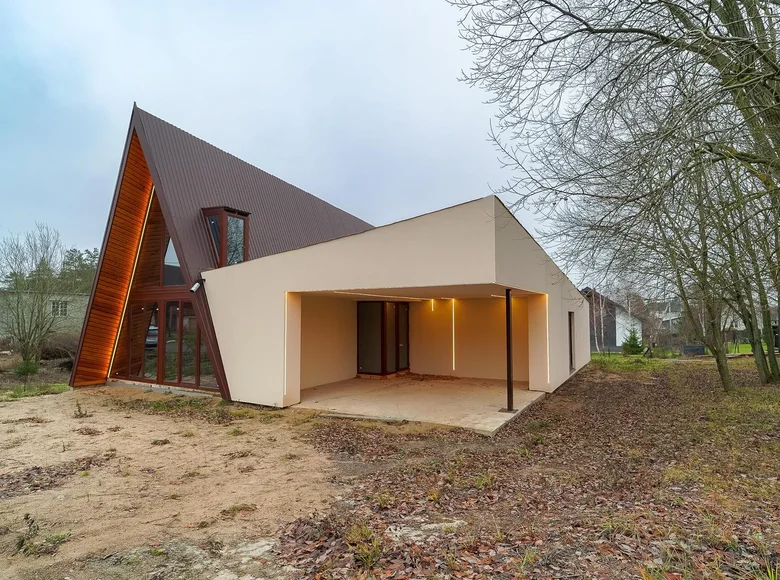 Chalet 297 m² Lahojsk selsaviet, Bélarus