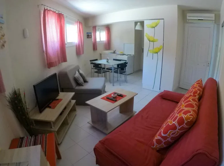 2 bedroom apartment 47 m² Pefkochori, Greece