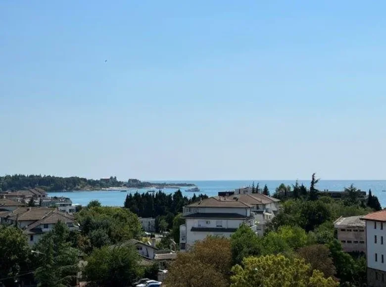 Квартира 4 комнаты 230 м² Равда, Болгария