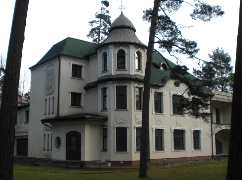 Villa 10 chambres 1 200 m² Riga, Lettonie