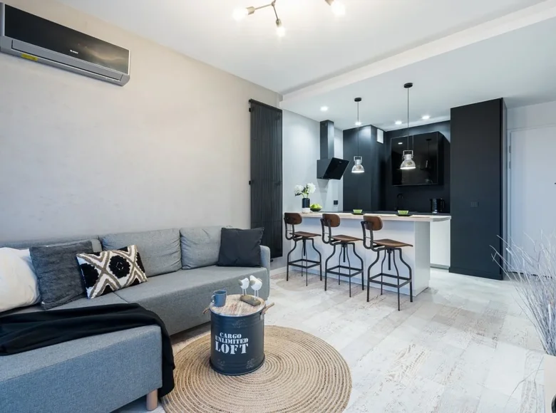 Mieszkanie 2 pokoi 33 m² w Warszawa, Polska