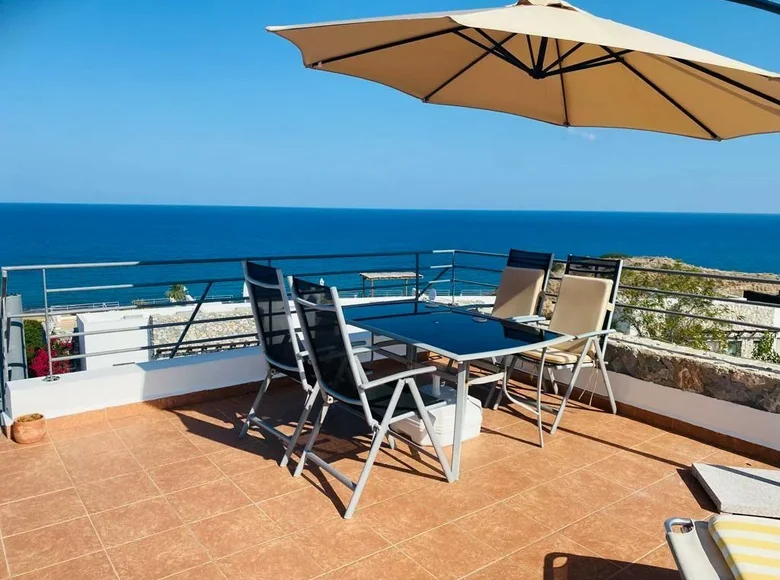 2 bedroom penthouse 65 m² Kalograia, Northern Cyprus