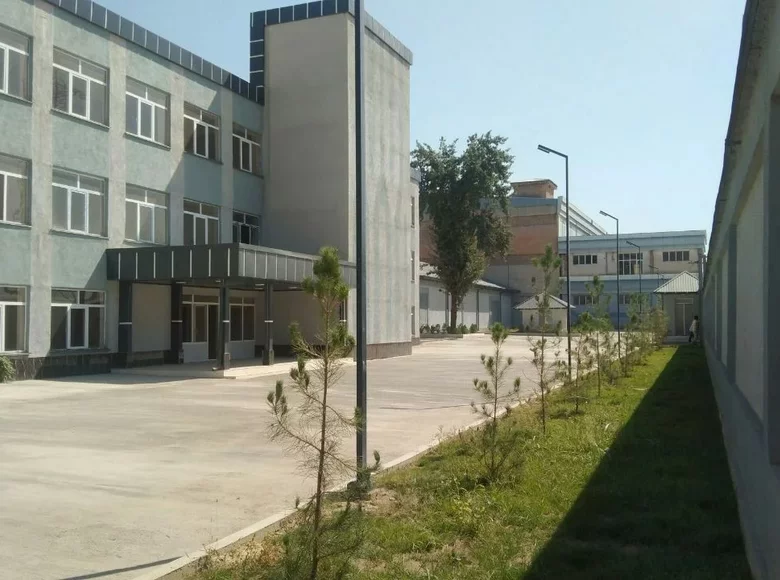 Коммерческое помещение 4 000 м² Ташкент, Узбекистан