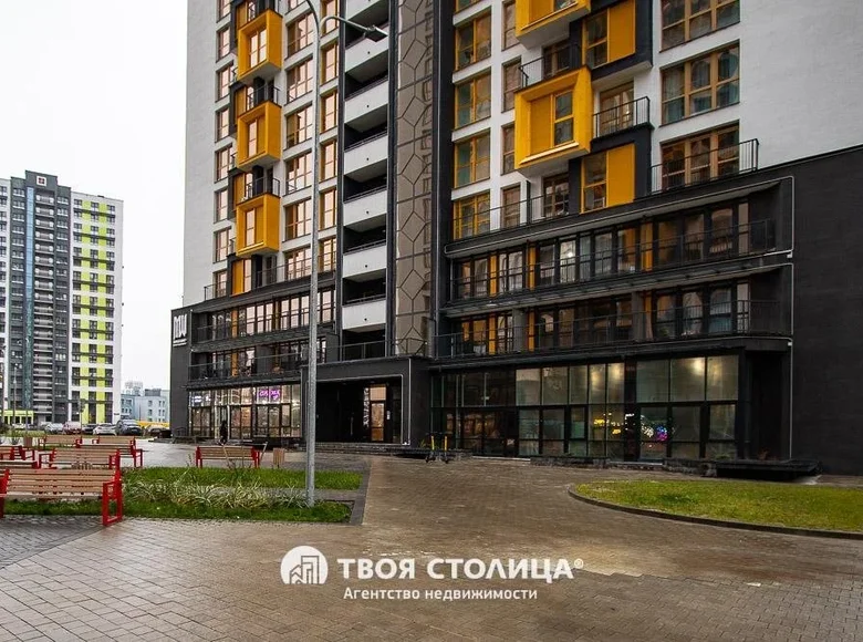 Mieszkanie 3 pokoi 57 m² Mińsk, Białoruś