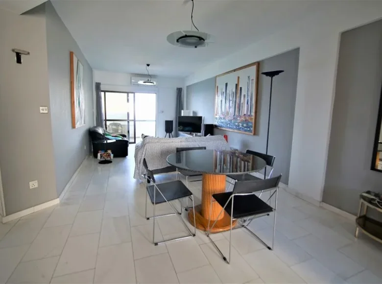 Mieszkanie 2 pokoi 120 m² Limassol, Cypr
