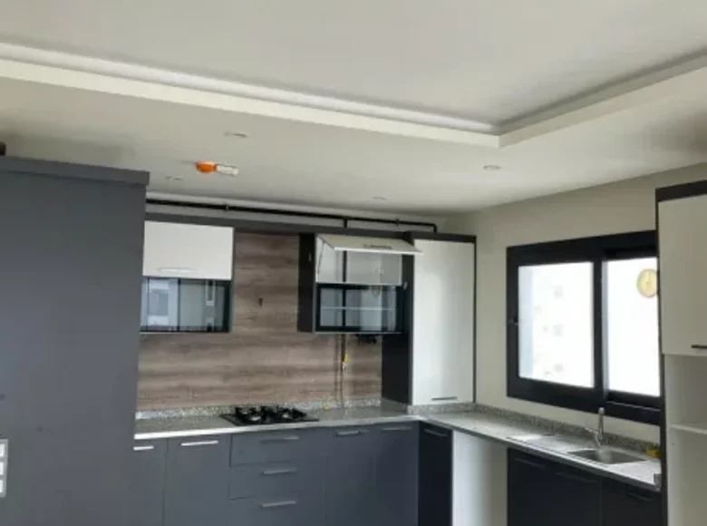 Квартира 5 комнат 225 м² Эрдемли, Турция
