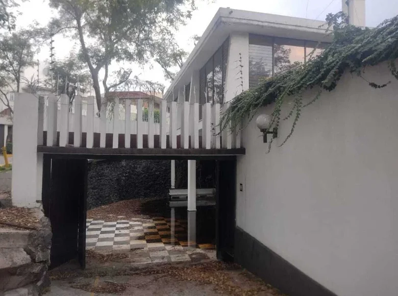2 bedroom house 694 m² Mexico City, Mexico