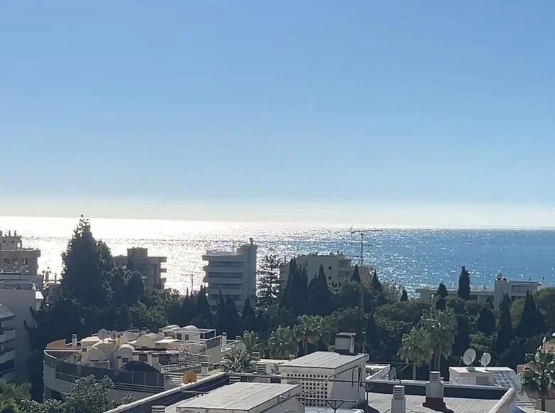 Mieszkanie 5 pokojów 250 m² Marbella, Hiszpania