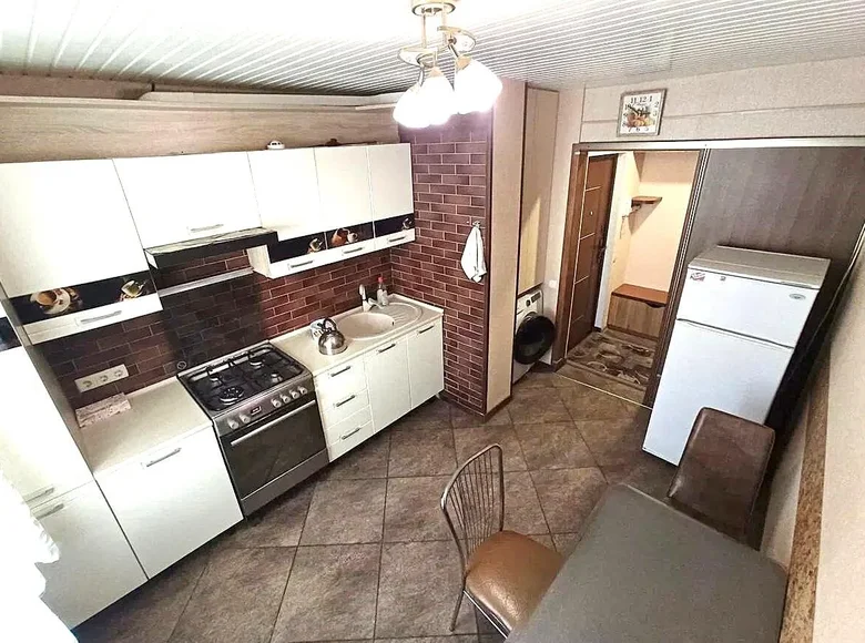 Mieszkanie 3 pokoi 65 m² Homel, Białoruś