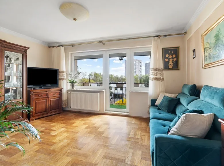 2 room apartment 42 m² Warsaw, Poland